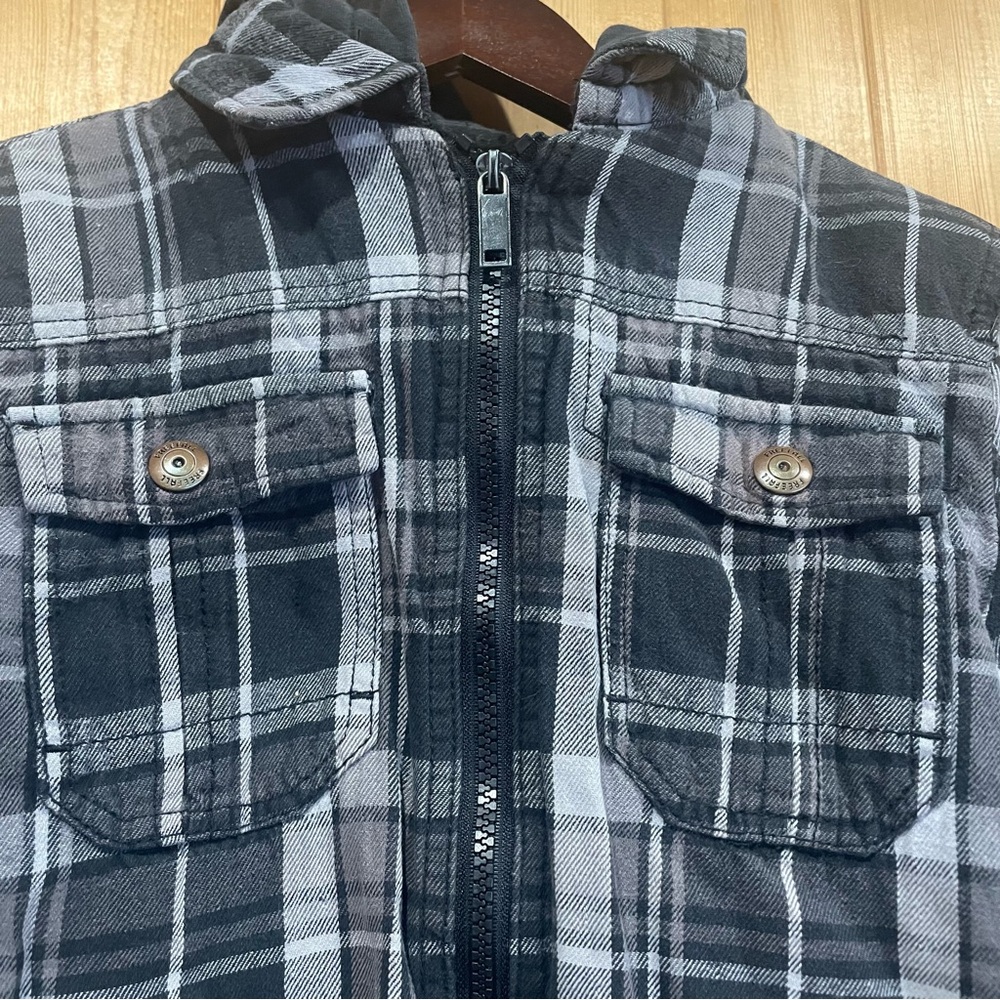 Flannel Jacket - Picture 2 of 9
